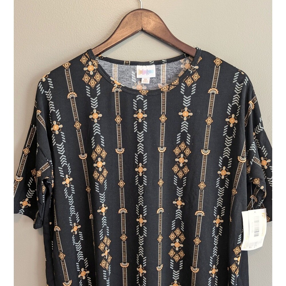 NWT LuLaRoe Irma Tunic Top Womens XS Short Sleeve Hi-Low Black Aztec Print